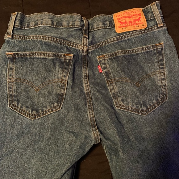 Men’s Levi jeans - Picture 2 of 2